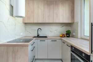 Lire la suite à propos de l’article Comment aménager une petite cuisine de moins de 5m2 ?