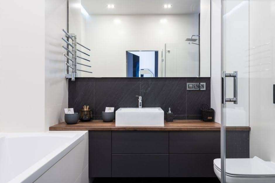 Lire la suite à propos de l’article Comment aménager une salle de bain ?