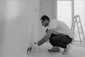 Comment isoler un mur intérieur sans gros travaux ?